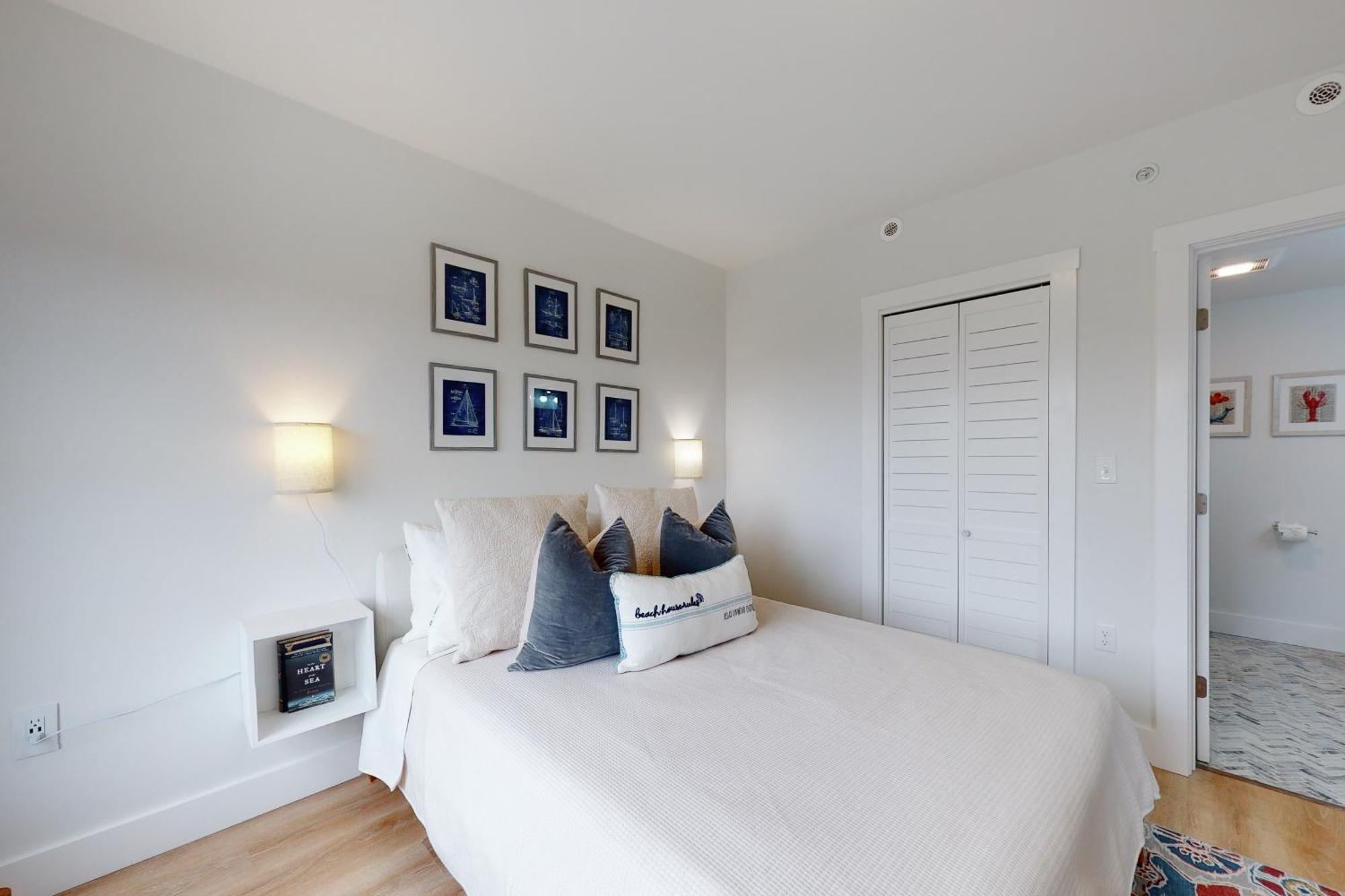 Summer Ocean Escapes Dennisport Room photo