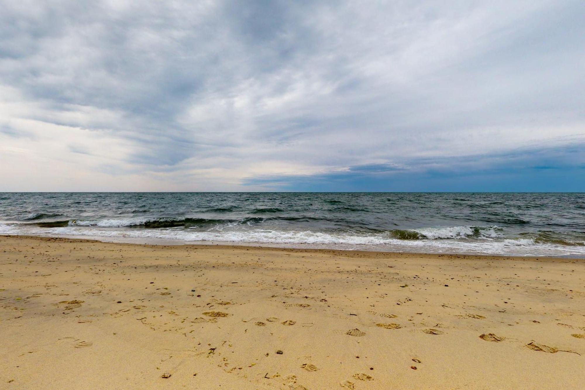 Summer Ocean Escapes Dennisport Room photo
